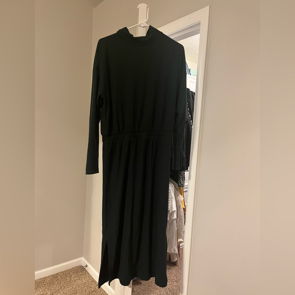 COPY - Dark green old navy midi dress size medium